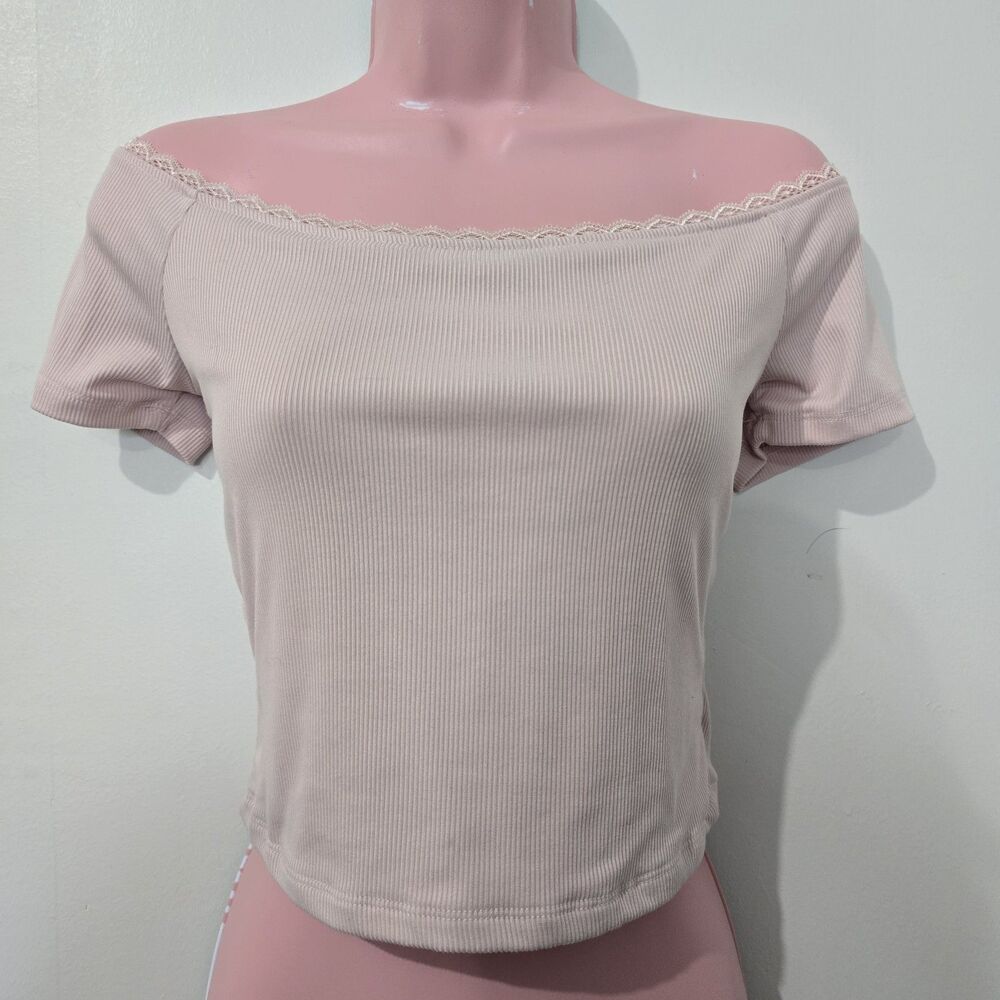 Faded Rose - Size L - Shirt - Off The Shoulder Cropped Lace Trim- Pink